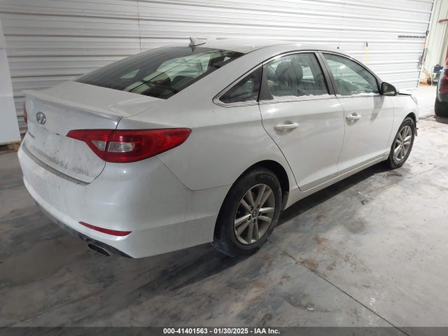 Hyundai SONATA SE 2016 5NPE24AF1GH319138 Image 4