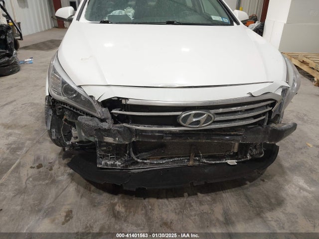 Hyundai SONATA SE 2016 5NPE24AF1GH319138 Image 6