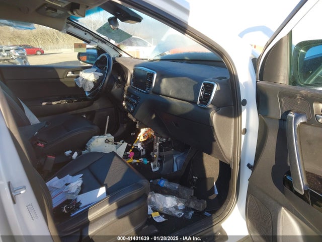 41401639 :رقم المزاد ، KNDPN3AC9L7766847 vin ، 2020 Kia Sportage Ex مزاد بيع