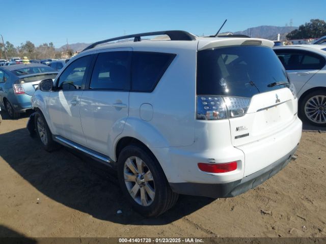 2012 MITSUBISHI OUTLANDER JA4JT3AW8CU000495 Photo 2