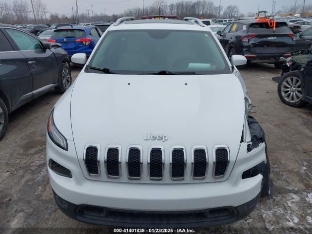 1C4PJMCS6HW599754 Jeep Cherokee Latitude 4x4
