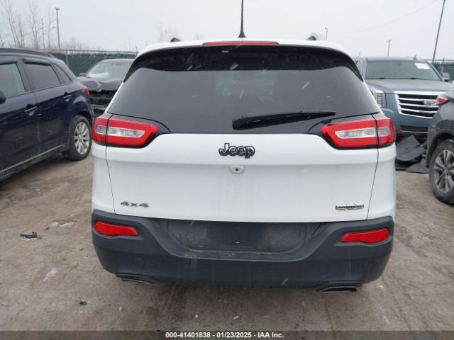 1C4PJMCS6HW599754 Jeep Cherokee Latitude 4x4