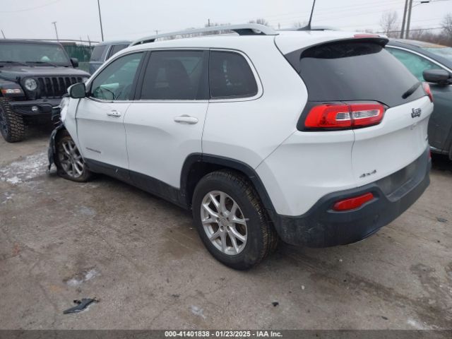 1C4PJMCS6HW599754 Jeep Cherokee Latitude 4x4