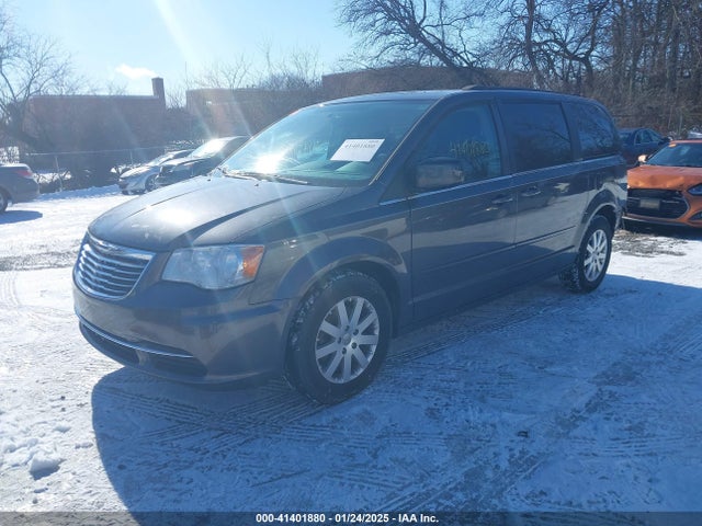 2C4RC1AG7FR675214 Chrysler Town & Country Lx