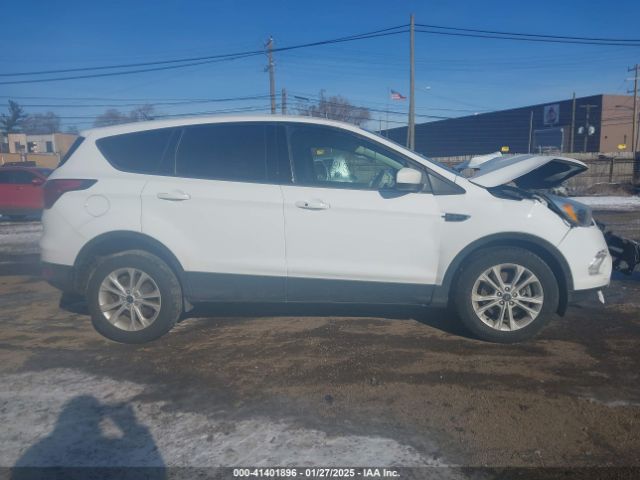 1FMCU9GD3KUC24904 Ford ESCAPE SE