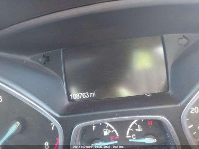1FMCU9GD3KUC24904 Ford ESCAPE SE