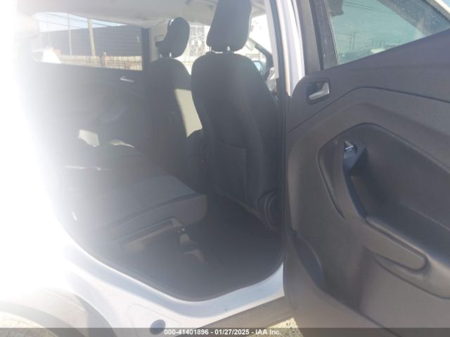 1FMCU9GD3KUC24904 Ford ESCAPE SE