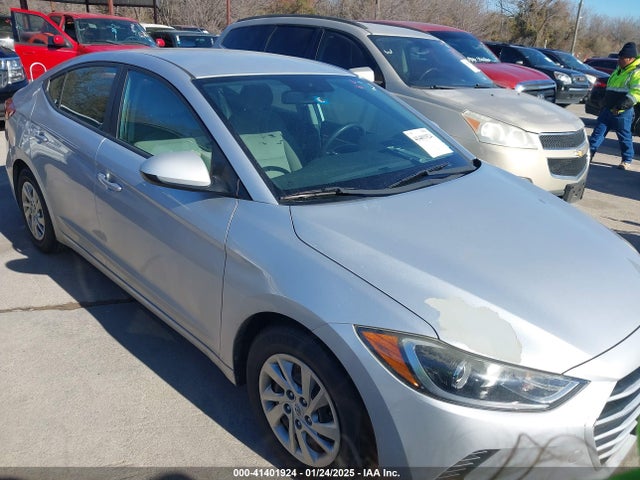 Hyundai ELANTRA SE 2017 KMHD74LFXHU403276 Image 1