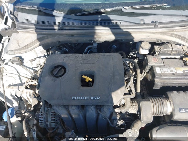Hyundai ELANTRA SE 2017 KMHD74LFXHU403276 Image 10
