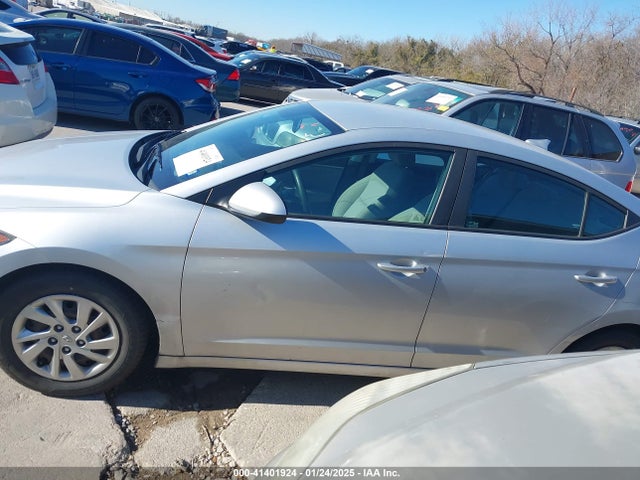 Hyundai ELANTRA SE 2017 KMHD74LFXHU403276 Image 14