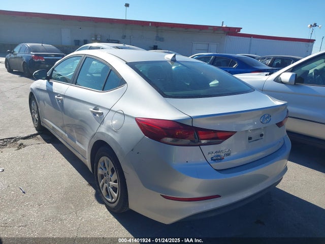 Hyundai ELANTRA SE 2017 KMHD74LFXHU403276 Image 3