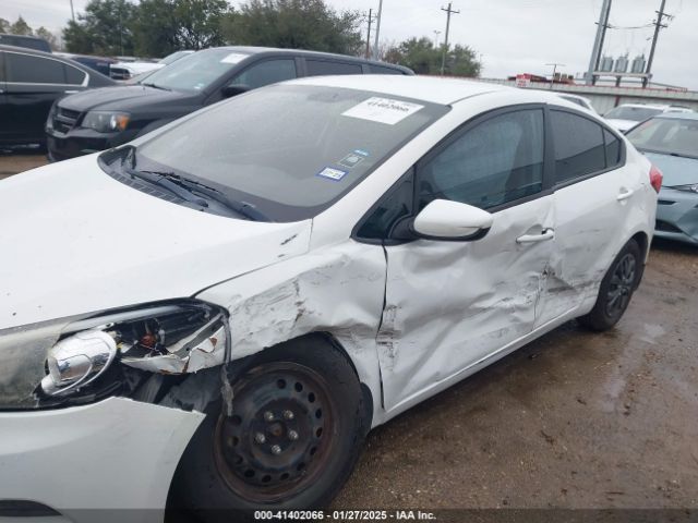 KNAFK4A65G5554482 KIA FORTE LX