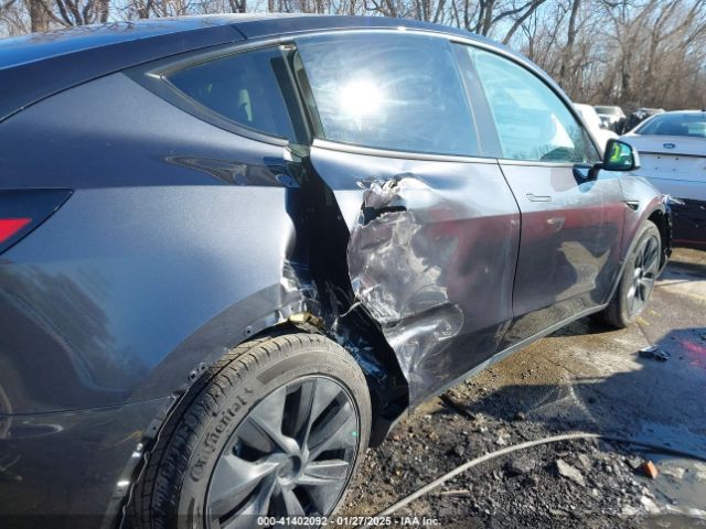 7SAYGDEE3RF164712 Tesla Model Y Long Range Dual Motor All-wheel Drive
