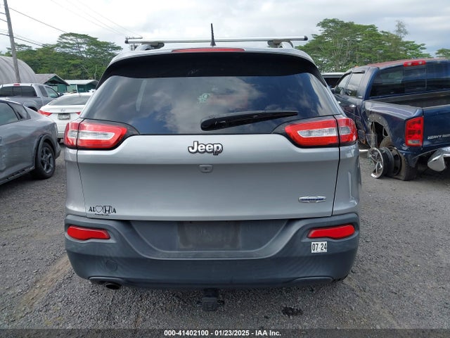 Jeep Cherokee Latitude 2015 1C4PJLCB1FW694407 Image 16