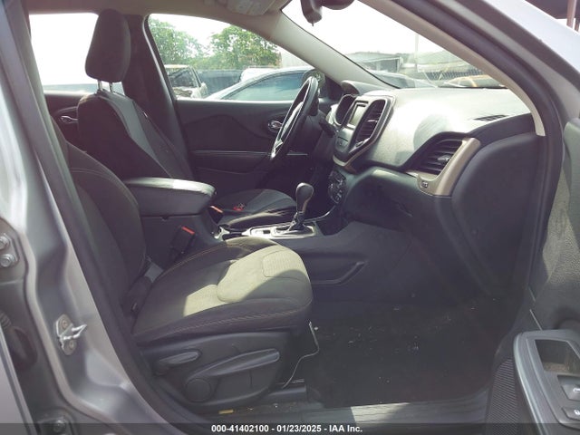 Jeep Cherokee Latitude 2015 1C4PJLCB1FW694407 Image 5