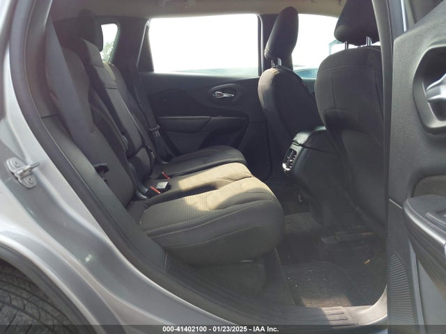Jeep Cherokee Latitude 2015 1C4PJLCB1FW694407 Image 8