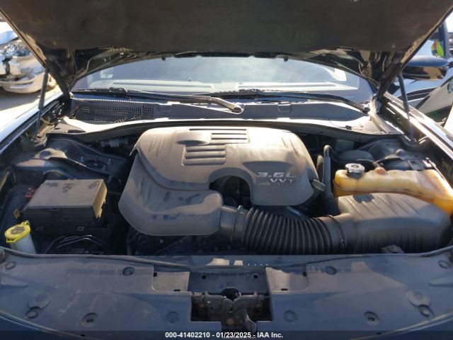 2C3CDXHG9JH281387 Dodge Charger Sxt Plus Rwd
