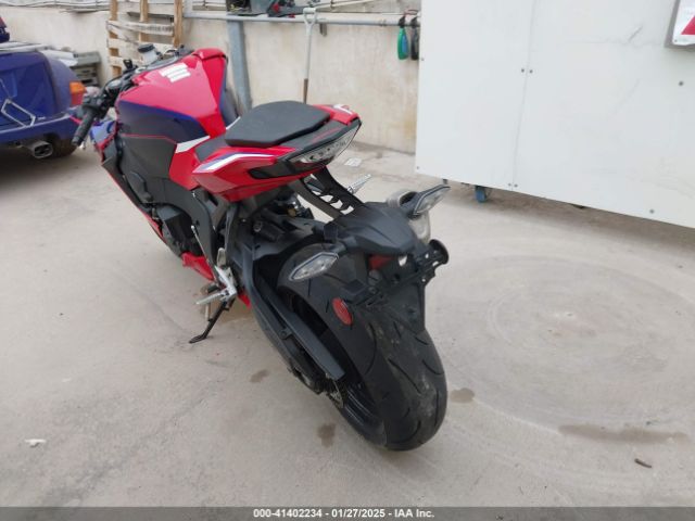 2024 HONDA CBR1000 JH2SC7711RK700173 Photo 2