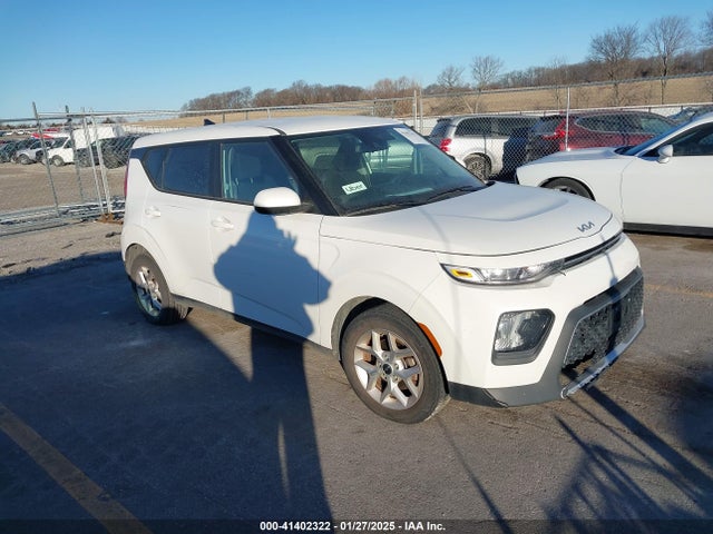 KIA SOUL LX 2022 KNDJ23AU9N7177615 Image 1