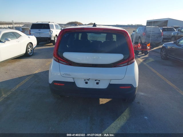KIA SOUL LX 2022 KNDJ23AU9N7177615 Image 16