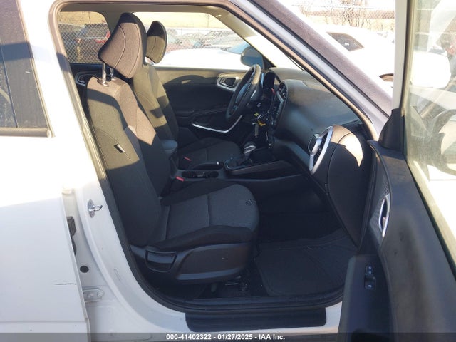 KIA SOUL LX 2022 KNDJ23AU9N7177615 Image 5