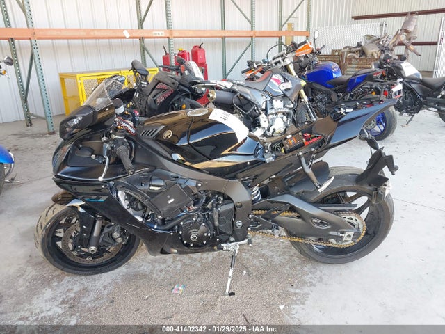 Yamaha Yzf-r1 2023 JYARN66E4PA002705 Image 26