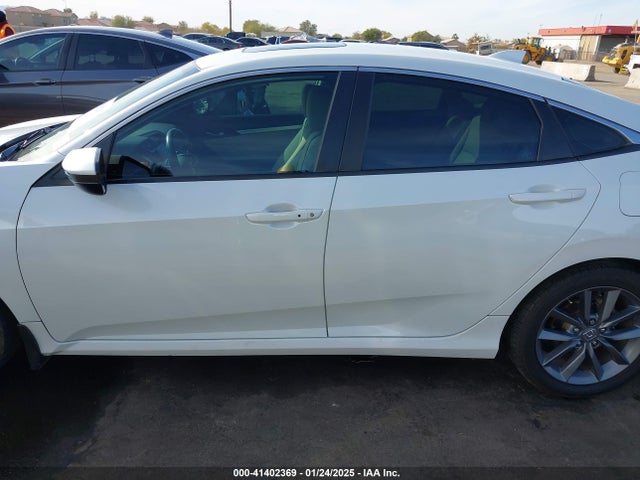 Honda CIVIC EX 2019 19XFC1F37KE017929 Image 14