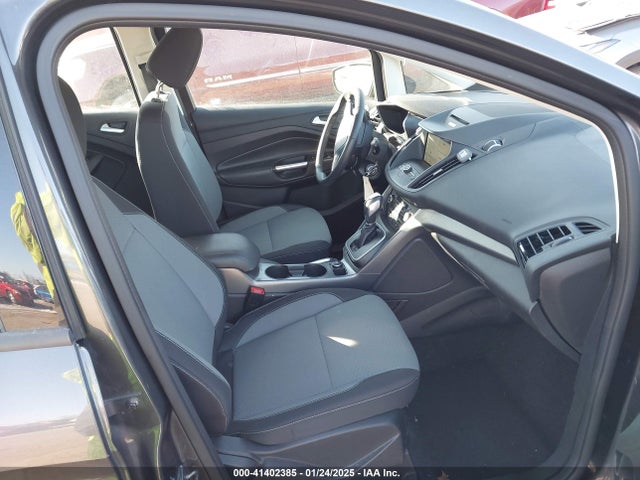1FADP5AU2HL118689 Ford C-max Hybrid Se