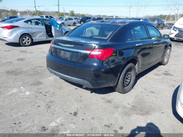 1C3CCBAB0EN168459 Chrysler 200 LX