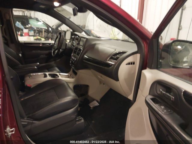 2C4RDGCG1KR736919 Dodge Grand Caravan Sxt