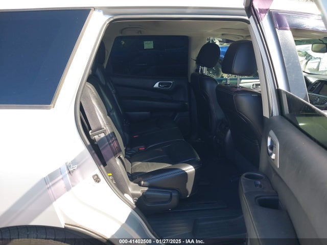5N1DR2MM6JC637969 Nissan Pathfinder Sl
