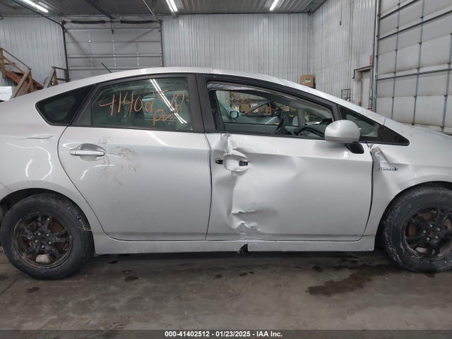 Toyota Prius Two 2014 JTDKN3DU2E1760196 Image 13