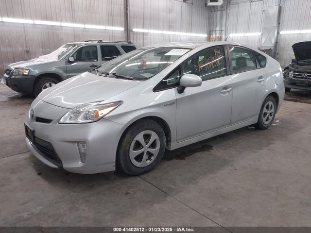 Toyota Prius Two 2014 JTDKN3DU2E1760196 Image 2