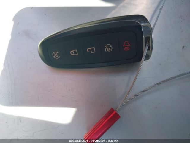 1FADP5CU2FL122882 Ford C-max Energi Sel