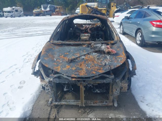 NMTKHMBX8MR130418 Toyota C-HR LE