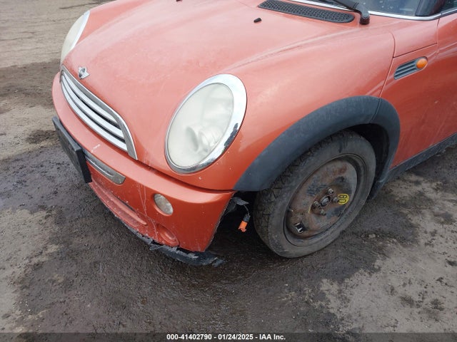 2006 MINI COOPER WMWRF33566TG14606 Photo 5