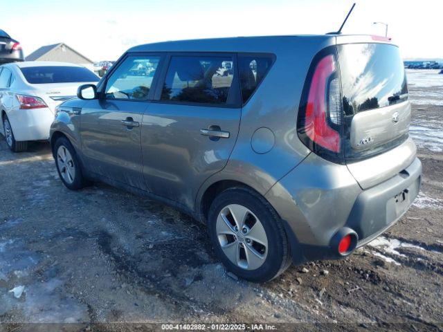 KNDJN2A27E7061281 KIA Soul