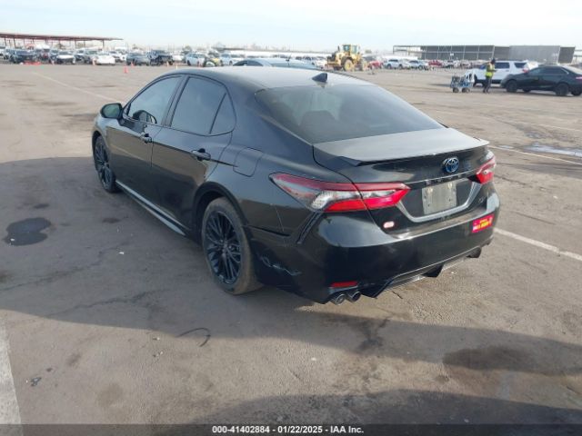 4T1T31AK2NU039680 Toyota Camry Nightshade Edition Hybrid