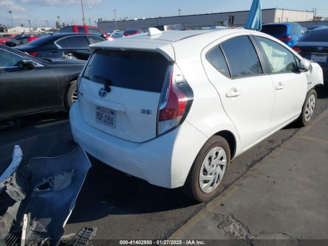 JTDKDTB36G1139480 Toyota Prius C One