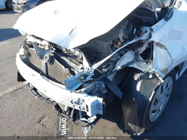 JTDKDTB36G1139480 Toyota Prius C One