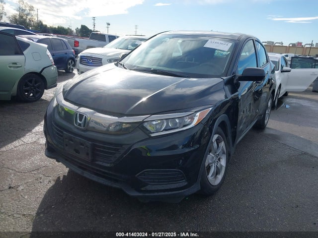 Honda HR-V LX 2019 3CZRU5H34KG713967 Image 2