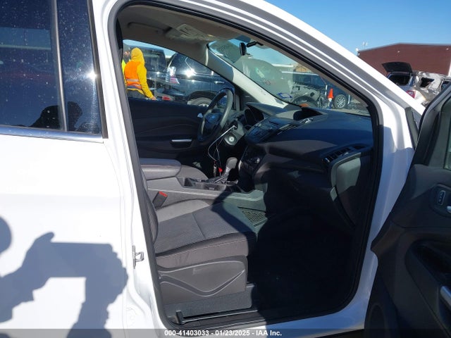 Ford ESCAPE SE 2017 1FMCU9GD8HUB22006 Image 5