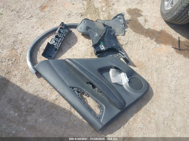 Nissan ROGUE S 2018 5N1AT2MT7JC710133 Image 12
