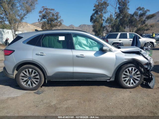 1FMCU0DZ3LUA78694 Ford Escape Titanium Hybrid