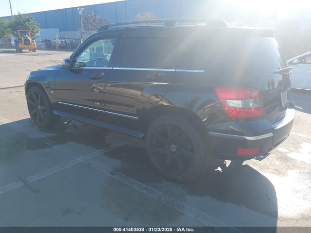 2010 MERCEDES-BENZ GLK-CLASS WDCGG5GB8AF330184 Photo 2