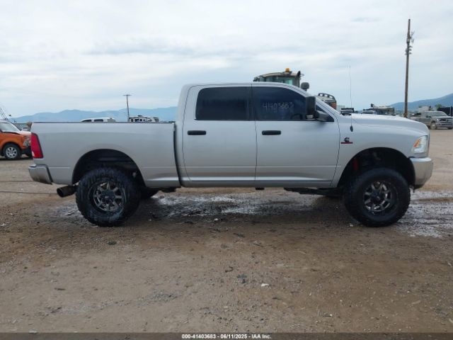 3C6UR5CLXHG767606 RAM 2500 Tradesman  4x4 6'4 Box