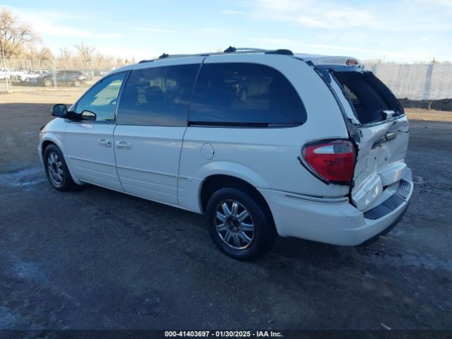 2005 CHRYSLER TOWN & COUNTRY 2C8GP64L25R161995 Photo 2