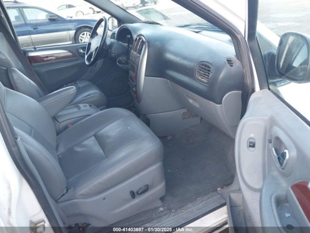 2005 CHRYSLER TOWN & COUNTRY 2C8GP64L25R161995 Photo 4