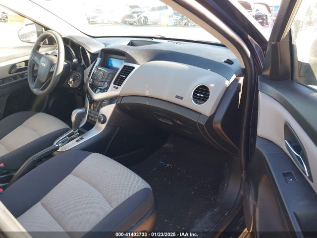 1G1PA5SH4E7438409 Chevrolet Cruze Ls Auto