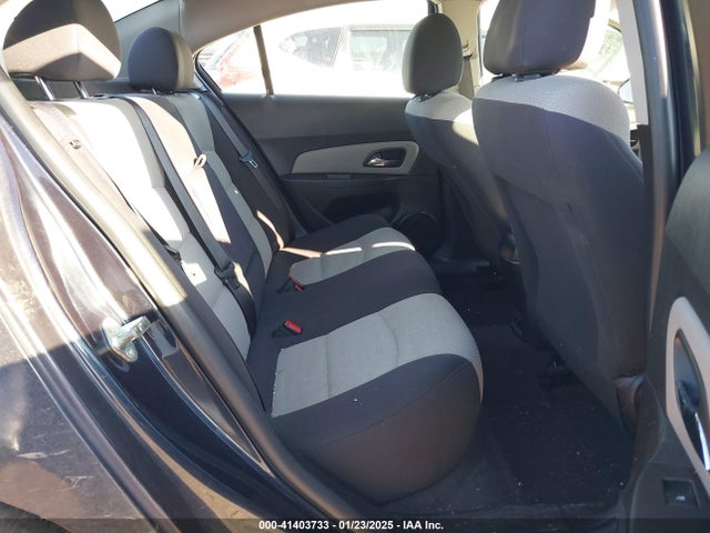 1G1PA5SH4E7438409 Chevrolet Cruze Ls Auto